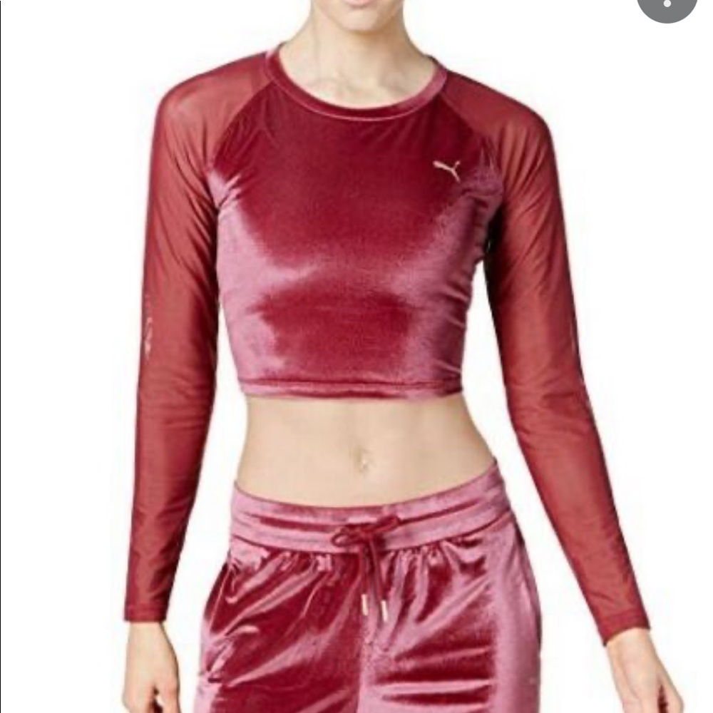 PUMA Velvet crop top. Size M